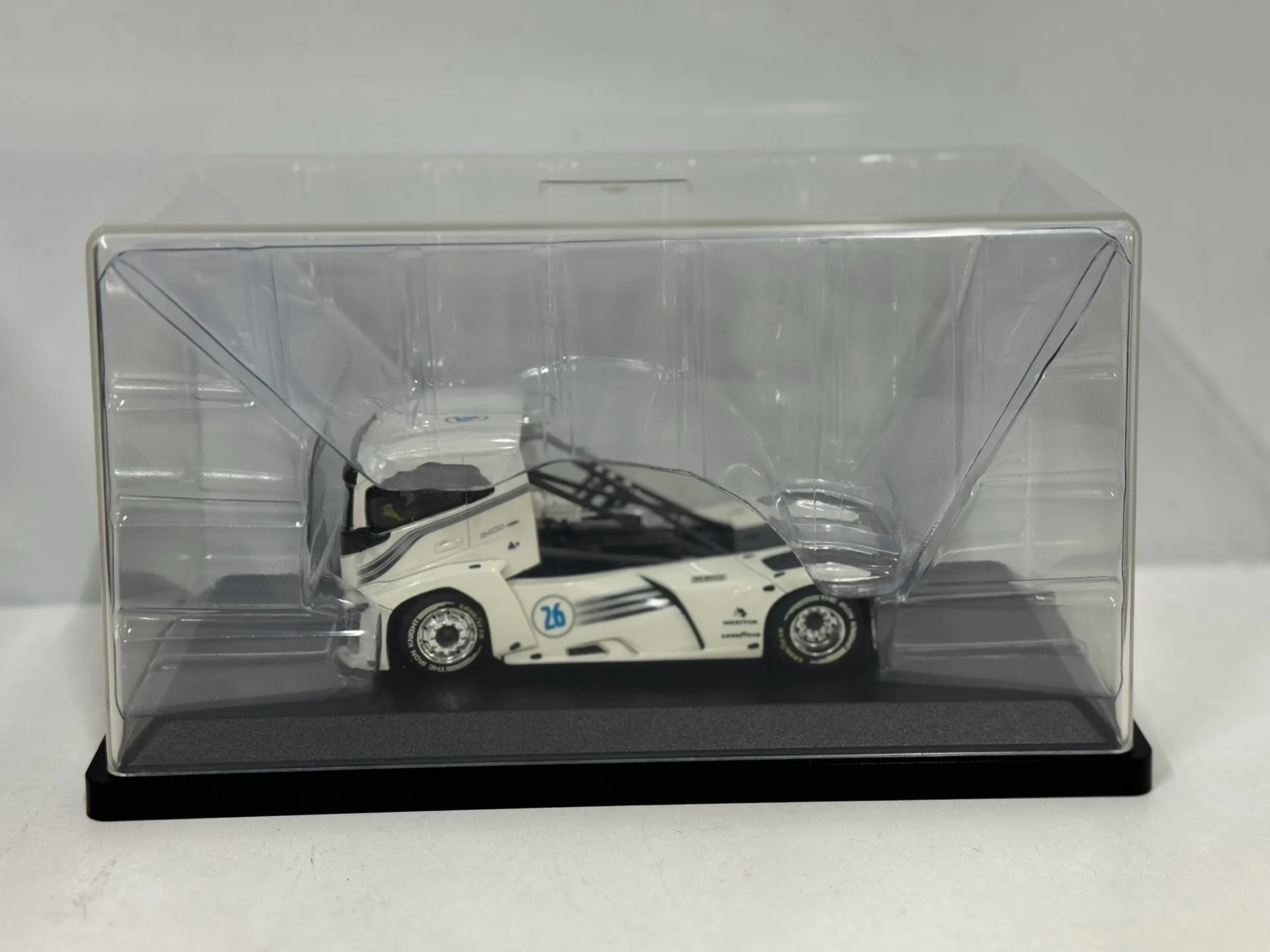 Diecast Tekno 1/50 Scale IRON KNIGHT Volvo Racing Truck Resin Car Model Collectible Toy Gift Souvenir Display Ornament
Diecast Tekno 1/50 Scale IRON KNIGHT Volvo Racing Truck Resin Car Model Collectible Toy Gift Souvenir Display Ornament