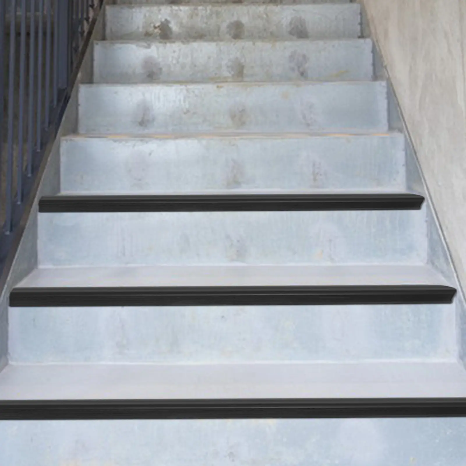 1 Roll PVC Anti-Slip Stair Edges Protector Strip Self-Adhesive Stair Nosing Trim for Indoor Outdoor Steps Staircase Safety Tape
1 Roll PVC Anti-Slip Stair Edges Protector Strip Self-Adhesive Stair Nosing Trim for Indoor Outdoor Steps Staircase Safety Tape