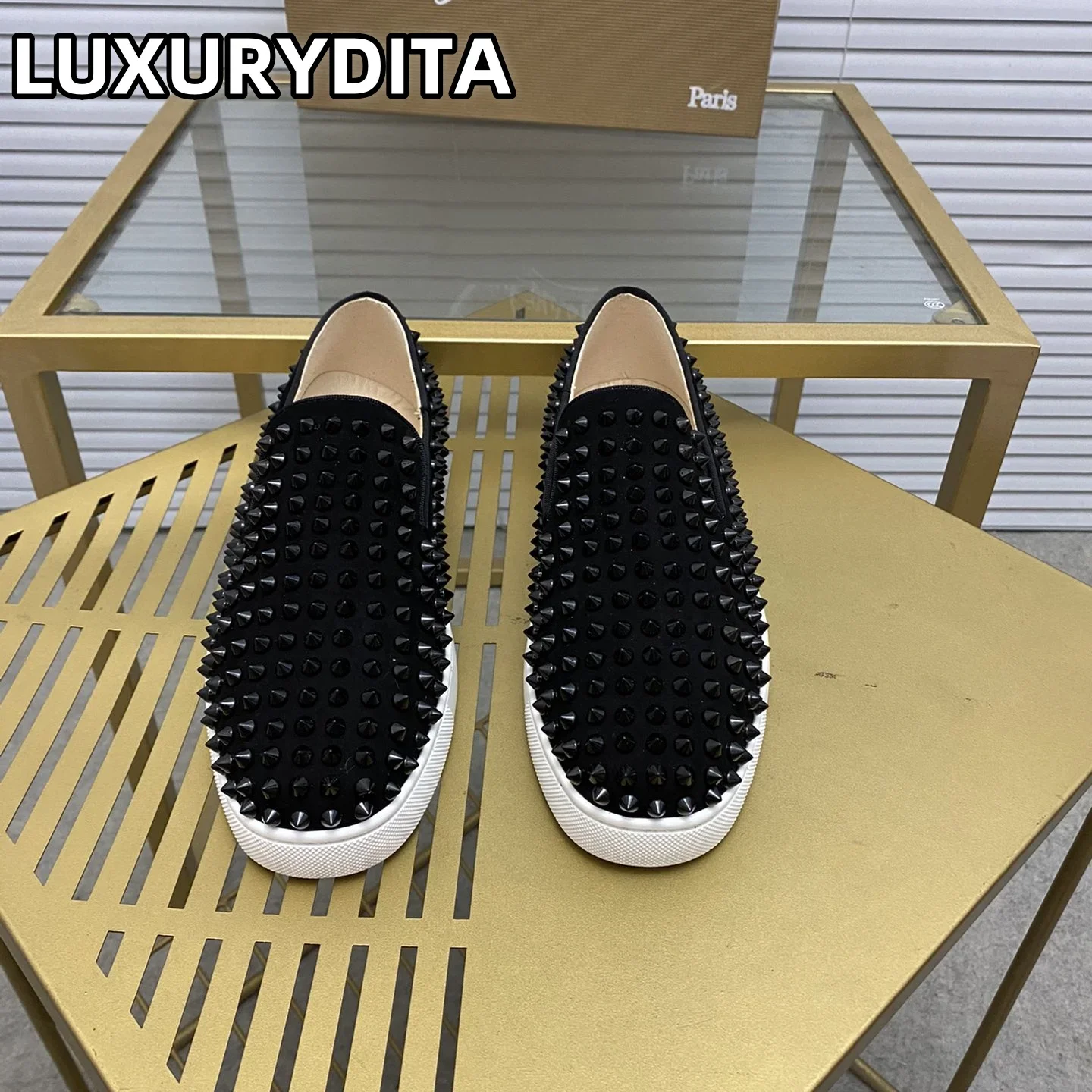 Top Quality Womens Trendy Casual Tennis Shoes Luxury Mens Real Leather Sneakers 35-48 Designr Rivet Red Sole Lovers Shoes M0073
Top Quality Womens Trendy Casual Tennis Shoes Luxury Mens Real Leather Sneakers 35-48 Designr Rivet Red Sole Lovers Shoes M0073