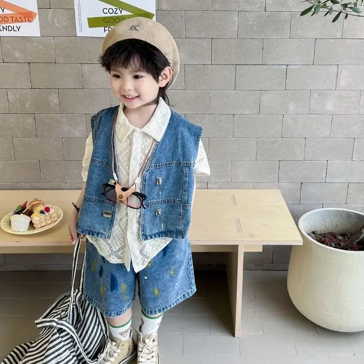 Boys Shirt Denim Set 2024 Summer Boys Vacation Cool Handsome Cute Design Three Piece Set Baby Boy Summer Clothes
Boys Shirt Denim Set 2024 Summer Boys Vacation Cool Handsome Cute Design Three Piece Set Baby Boy Summer Clothes