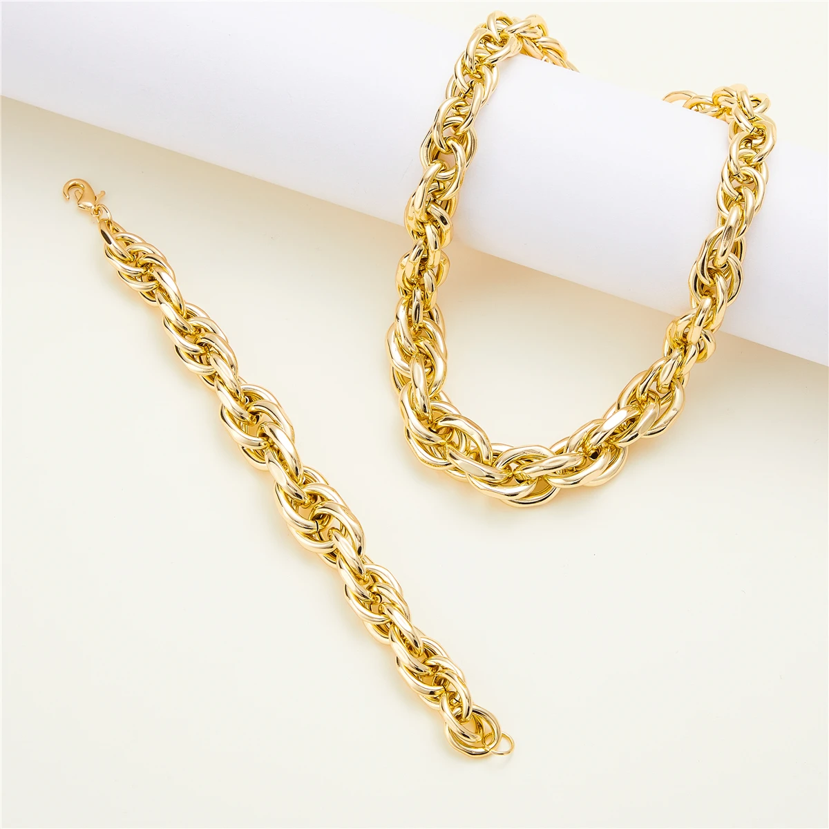 Necklace Women's Gold Jewelry Set Necklace Bracelet Bride Wedding Accessories Gift
Necklace Women's Gold Jewelry Set Necklace Bracelet Bride Wedding Accessories Gift