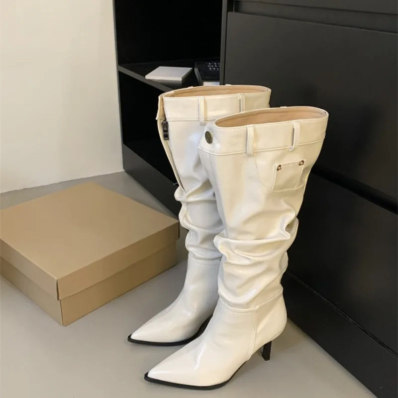 2024 French Pointed High-heeled Denim Boots Autumn/Winter Knee Length Women's PU Pleated Boots Fashion Short Heeled Shoes 35-39
2024 French Pointed High-heeled Denim Boots Autumn/Winter Knee Length Women's PU Pleated Boots Fashion Short Heeled Shoes 35-39