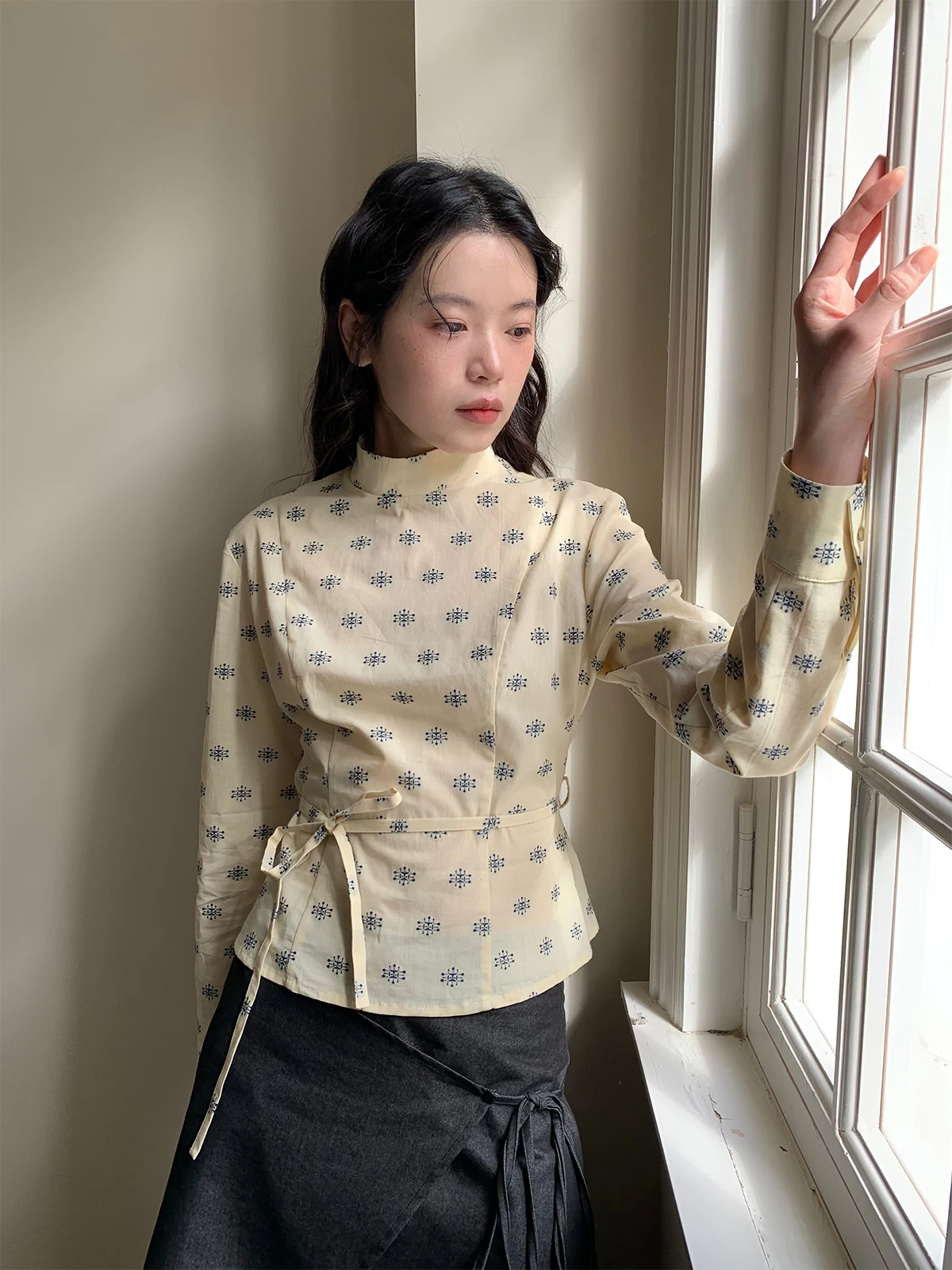 Dorydory Chinese Sle Floral Long Sve irt High Collar Stand Collar Waist Cinch Tie Unique Top Women's Busin Casual S...
Dorydory Chinese Sle Floral Long Sve irt High Collar Stand Collar Waist Cinch Tie Unique Top Women's Busin Casual S...