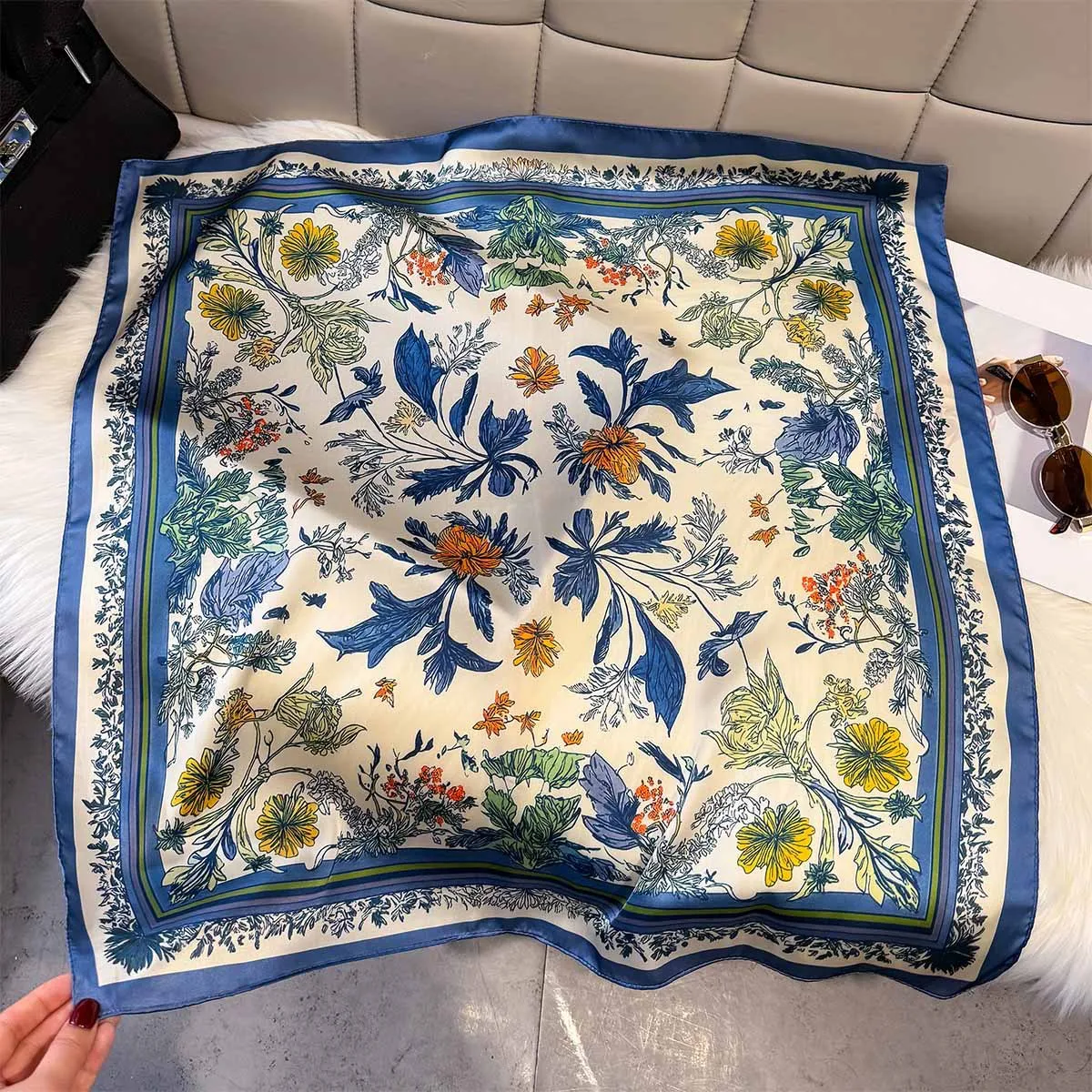 Elegant Floral 65*65cm Square Scarf Women Silk Satin Hair Scarf Bandana Light Thin Sun Protection Shawl Wrap Travel Beach Stoles
Elegant Floral 65*65cm Square Scarf Women Silk Satin Hair Scarf Bandana Light Thin Sun Protection Shawl Wrap Travel Beach Stoles