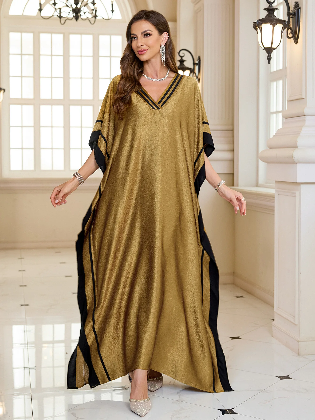 Кафтаны для женщин: однотонные, золотистые, больших размеров, пляжные накидки, с V-образным вырезом, элегантные атласные платья макси. Горячие продажи, дропшиппинг.
Кафтаны для женщин: однотонные, золотистые, больших размеров, пляжные накидки, с V-образным вырезом, элегантные атласные платья макси. Горячие продажи, дропшиппинг.