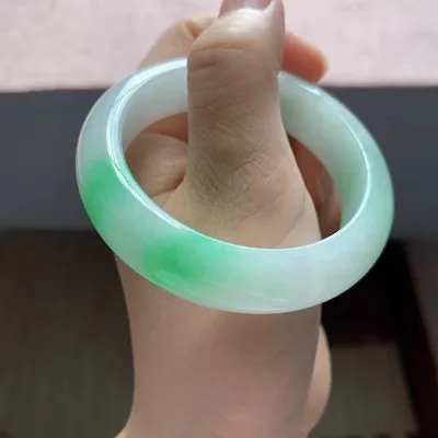 Natural Myanmar Jade 54mm-62mm bracelet exquisite princess bracelet to send girlfriend to send mother Hetian jade
Natural Myanmar Jade 54mm-62mm bracelet exquisite princess bracelet to send girlfriend to send mother Hetian jade
