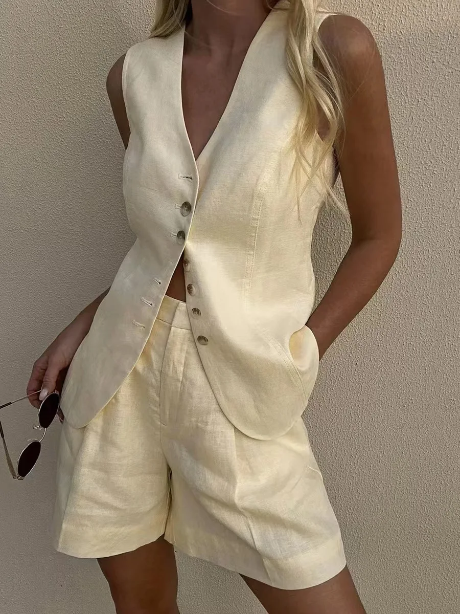 Cotton And linen Chic Casual Vest Shorts Set Women's Summer New Fashion Commuter Sleeveless Tank Top Shorts Suits
Cotton And linen Chic Casual Vest Shorts Set Women's Summer New Fashion Commuter Sleeveless Tank Top Shorts Suits