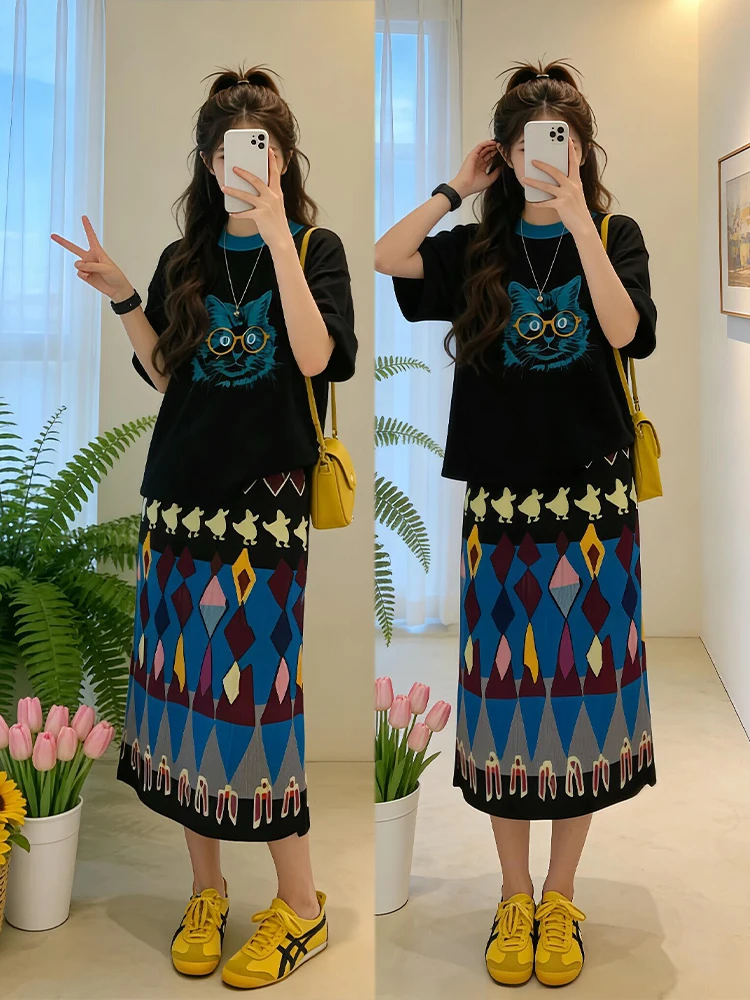 Black Vintage round Neck Short Sleeve Half Skirt Set Summer Fashionable Women's Loose Fit Breathable Lightweight Polyester T-...
Black Vintage round Neck Short Sleeve Half Skirt Set Summer Fashionable Women's Loose Fit Breathable Lightweight Polyester T-...