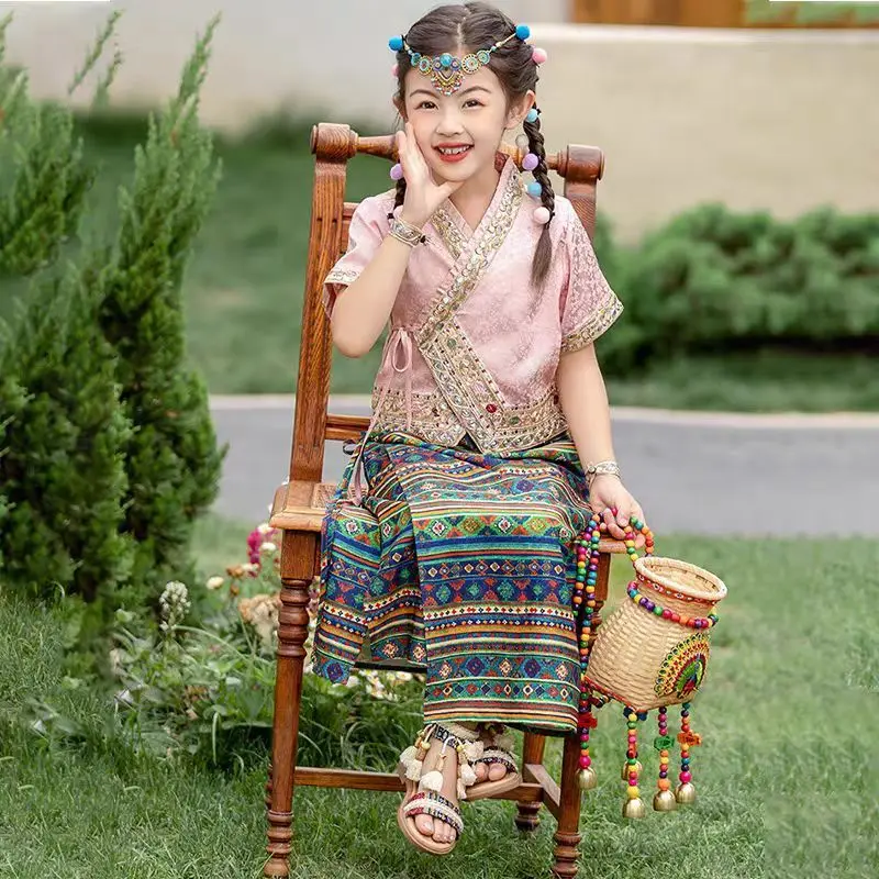 2026 Dai girls' summer children's traditional performance suit
2026 Dai girls' summer children's traditional performance suit
