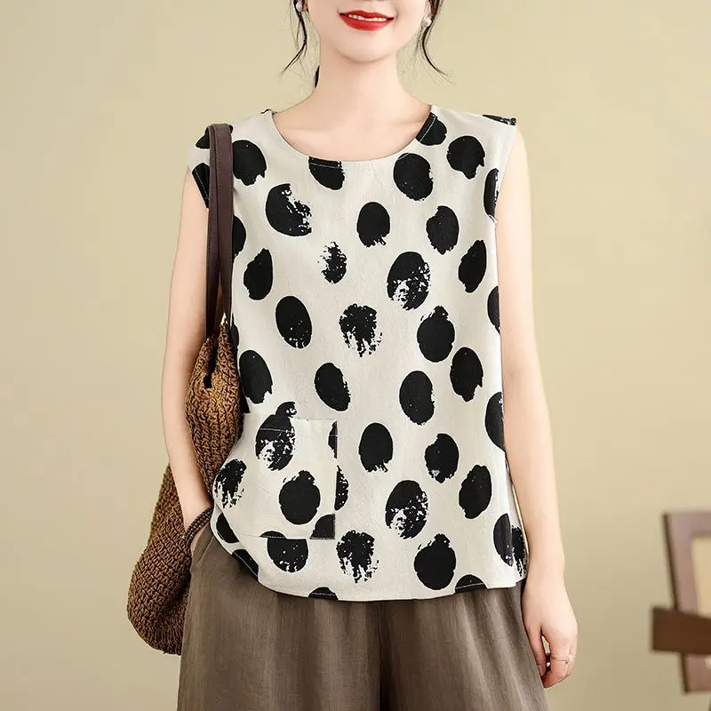 Fashion O-Neck Pockets Printed Sleeveless Polka Dot Blouses Women Clothing 2025 Summer New Loose All-match Tops Casual Shirts
Fashion O-Neck Pockets Printed Sleeveless Polka Dot Blouses Women Clothing 2025 Summer New Loose All-match Tops Casual Shirts
