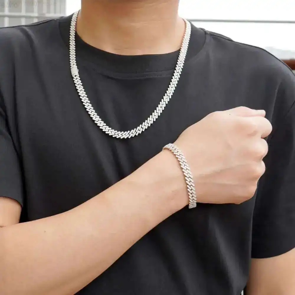 Moq=1pcs 8mm Wide Cuban Link Jewelry Diamond Luxury Necklace for Women and Man Moissanite Cuban Chain Cuban Link
Moq=1pcs 8mm Wide Cuban Link Jewelry Diamond Luxury Necklace for Women and Man Moissanite Cuban Chain Cuban Link