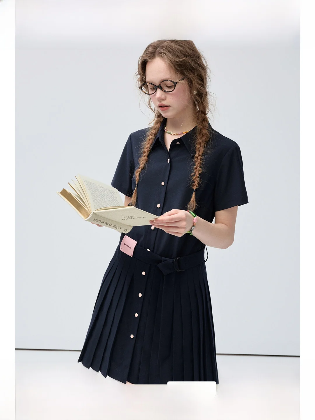 plus Size Women's Shirt Dress Stand Collar A-Line Short Skirt Summer Slim Fit MM Short Sleeve Dress Gathered Pleated Skirt
plus Size Women's Shirt Dress Stand Collar A-Line Short Skirt Summer Slim Fit MM Short Sleeve Dress Gathered Pleated Skirt