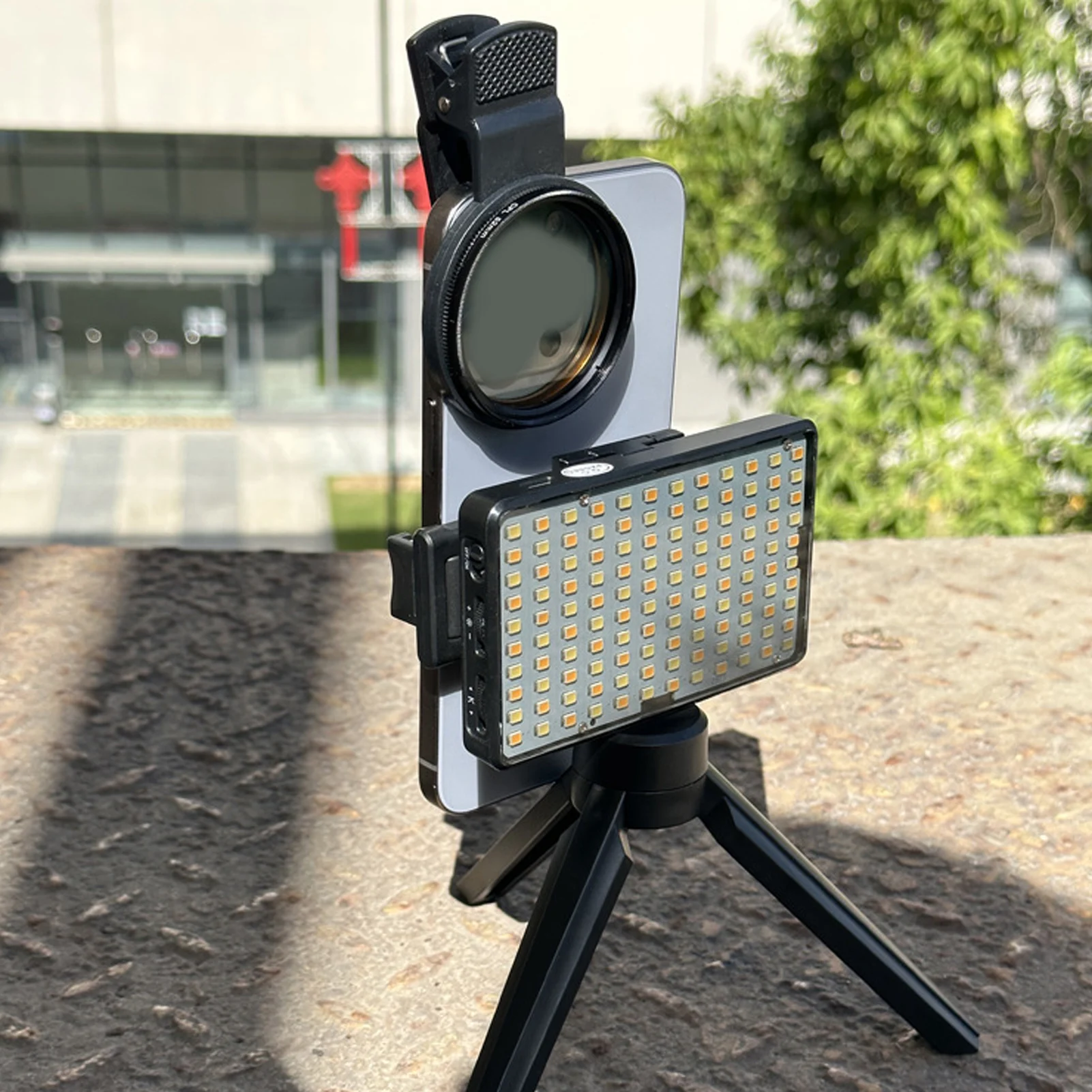 Phone Light Rechargeable Photography Fill Light Portable Wireless LED Cell Phone Fill Light for Tattoo Live Streaming
Phone Light Rechargeable Photography Fill Light Portable Wireless LED Cell Phone Fill Light for Tattoo Live Streaming
