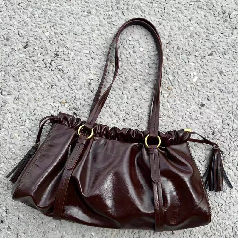 England Style Vintage Bags For Women Luxury Designer Handbags And Purses 2024 New In PU Oil Wax Leather Ruffle Underarm Shoulder
England Style Vintage Bags For Women Luxury Designer Handbags And Purses 2024 New In PU Oil Wax Leather Ruffle Underarm Shoulder