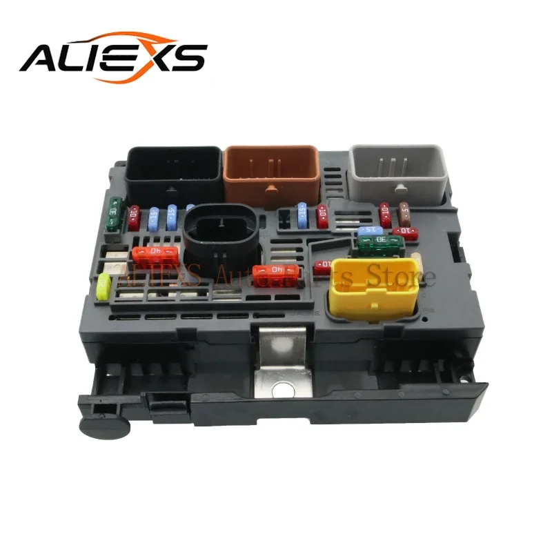 Engine Fuse Box BSM-R03-00 9675878080 For Peugeot EXPERT / Citroen JUMPY / Fiat SCUDO / Peugeot PARTNER / Citroen BERLINGO
Engine Fuse Box BSM-R03-00 9675878080 For Peugeot EXPERT / Citroen JUMPY / Fiat SCUDO / Peugeot PARTNER / Citroen BERLINGO