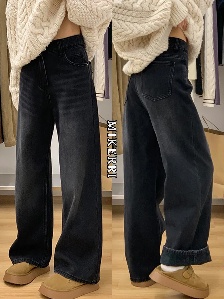 plus Size Women's Fleece Lined Wide Leg Jeans Loose Fit Thick Straight Leg Trousers Casual High Waist Pocket Detail Denim Pants
plus Size Women's Fleece Lined Wide Leg Jeans Loose Fit Thick Straight Leg Trousers Casual High Waist Pocket Detail Denim Pants
