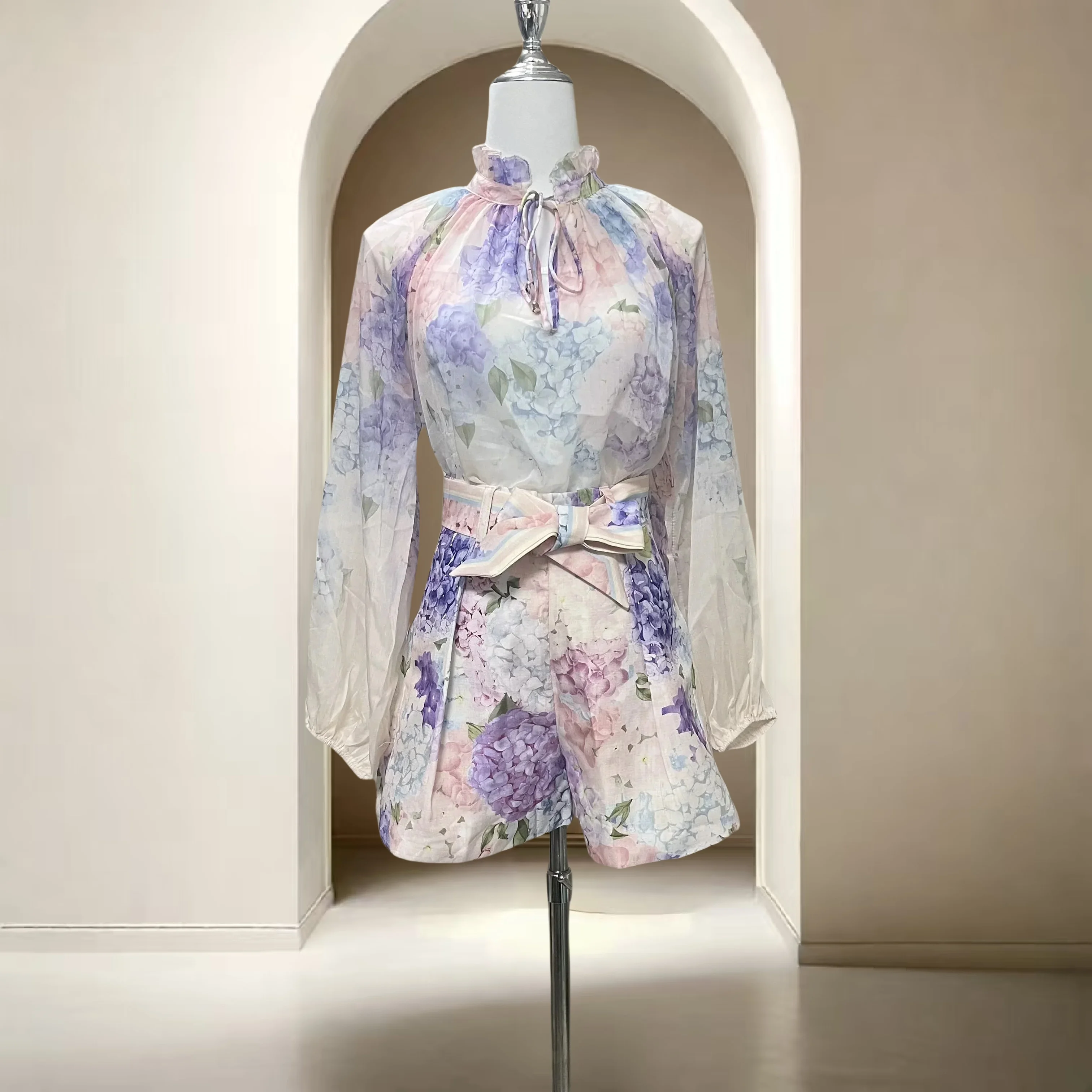 Women Floral Linen Pant Suit Soft Fabric Puff Sleeve Top Wide Leg Pants Beach Vacation Bohemian Charm Fashion Suit 2025
Women Floral Linen Pant Suit Soft Fabric Puff Sleeve Top Wide Leg Pants Beach Vacation Bohemian Charm Fashion Suit 2025