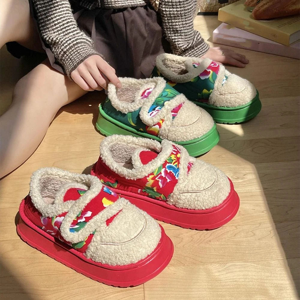 Casual Chinese Style Northeast Flower Slippers Thick Non-slip Fleece Slippers Women Home Shoes Kawaii Winter Warm Slippers Women
Casual Chinese Style Northeast Flower Slippers Thick Non-slip Fleece Slippers Women Home Shoes Kawaii Winter Warm Slippers Women