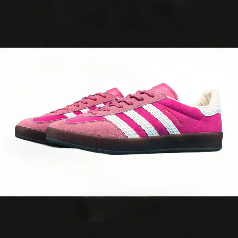 The Dexun three-bar sports shoes are light and shock-absorbing suitable for both sports and leisure and start a comfortable life
The Dexun three-bar sports shoes are light and shock-absorbing suitable for both sports and leisure and start a comfortable life