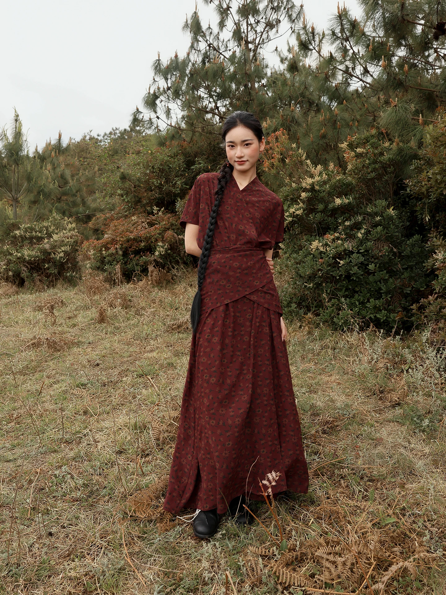 Elegant Floral Print Wrap Dress with Belt Red Short Sleeve V-Neck Casual Style Women's Asymmetrical Dress Classical Waist Sha...
Elegant Floral Print Wrap Dress with Belt Red Short Sleeve V-Neck Casual Style Women's Asymmetrical Dress Classical Waist Sha...
