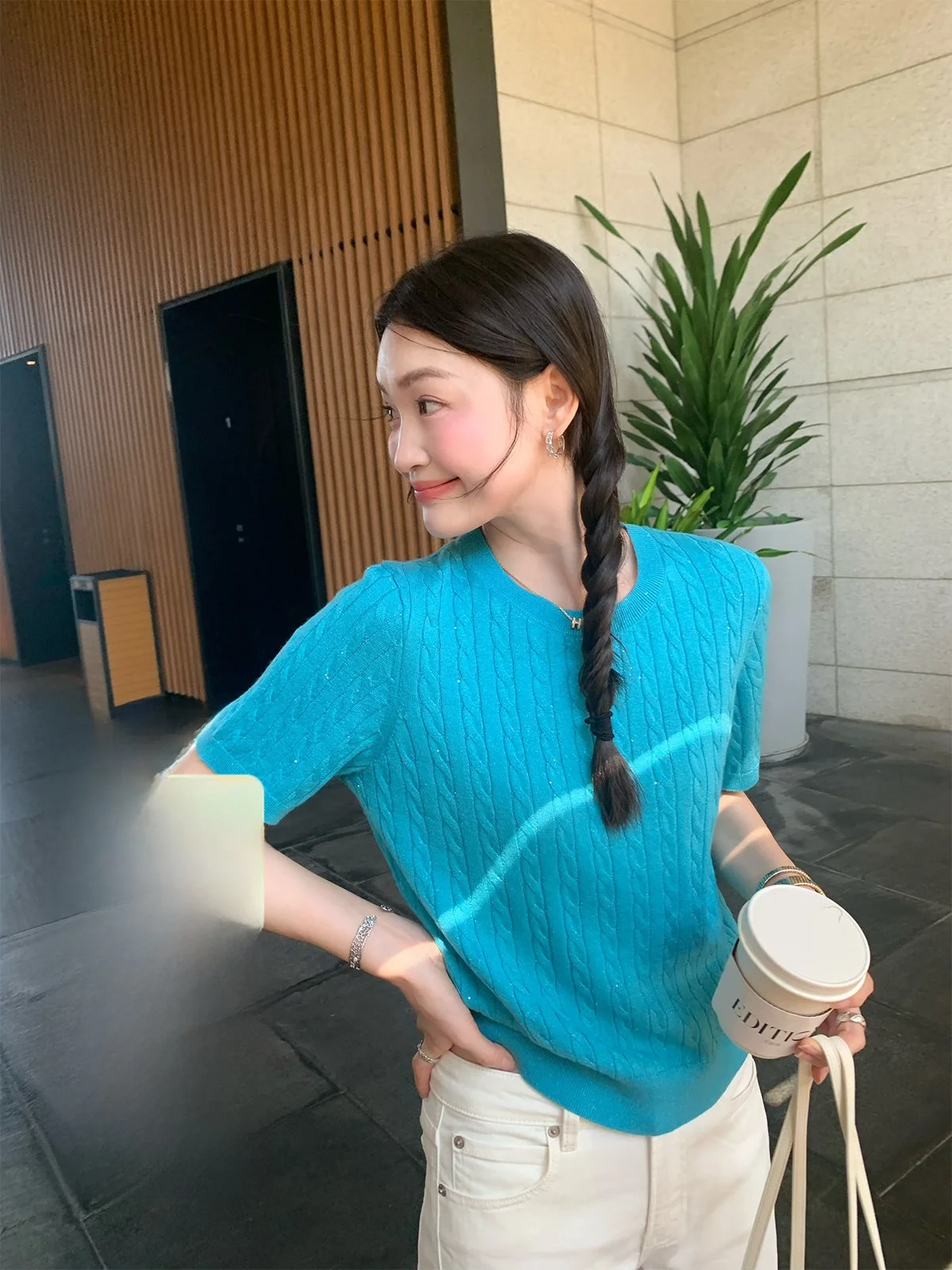 Folelse Shiny Sequin Knitted Short Sleeve round Neck Thin Base Layer Top Women's Casual Style Blend Fabric Comfortable Breath...
Folelse Shiny Sequin Knitted Short Sleeve round Neck Thin Base Layer Top Women's Casual Style Blend Fabric Comfortable Breath...