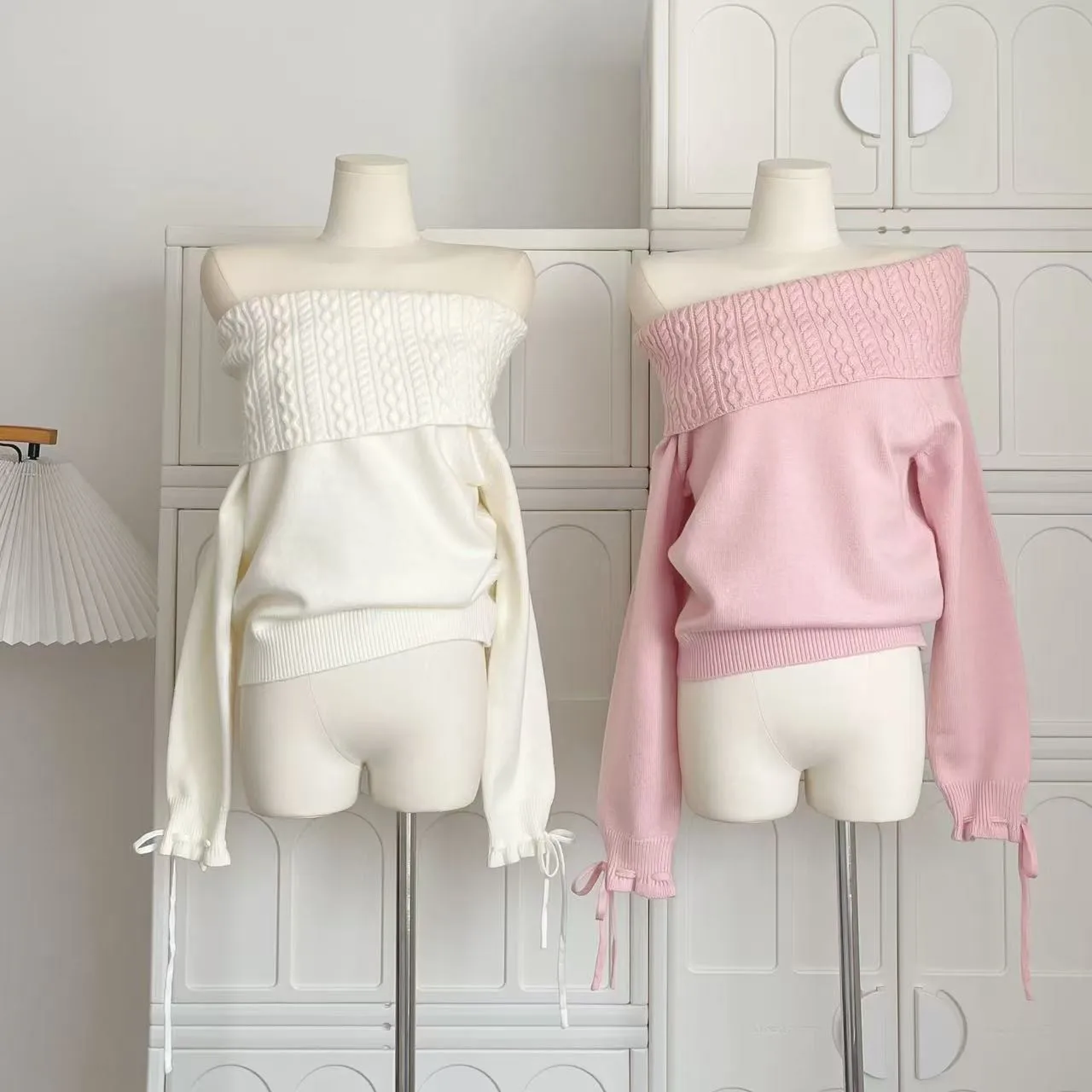 Women's Spring Autumn Sweet Off Shoulder Long Sleeve Sweater Lady Solid Color Slash Neck Pullover Jumper Japan Style Sweater
Women's Spring Autumn Sweet Off Shoulder Long Sleeve Sweater Lady Solid Color Slash Neck Pullover Jumper Japan Style Sweater