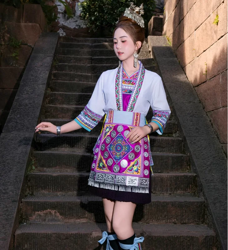 2026 new Chinese Women's Guizhou Ethnic Minority Embroidery Dance Performance Costume
2026 new Chinese Women's Guizhou Ethnic Minority Embroidery Dance Performance Costume