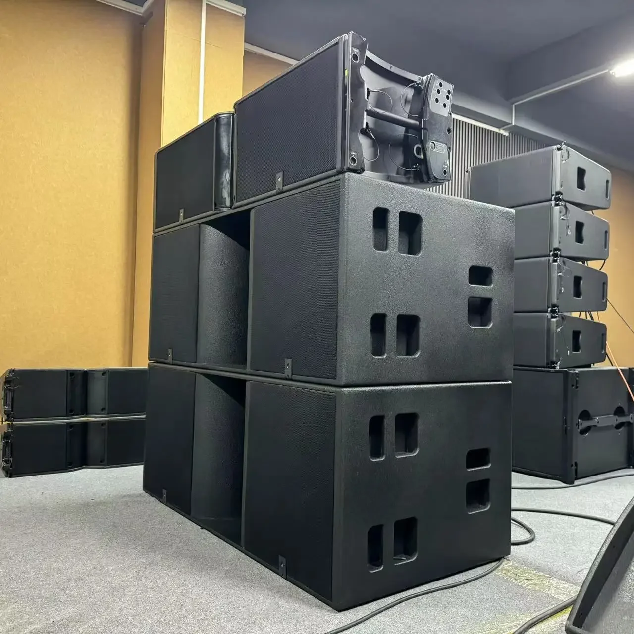 KS28 Dj Speaker Double 18 Inch Subwoofer High-performance Reference Subwoofer Powerful Bass
KS28 Dj Speaker Double 18 Inch Subwoofer High-performance Reference Subwoofer Powerful Bass