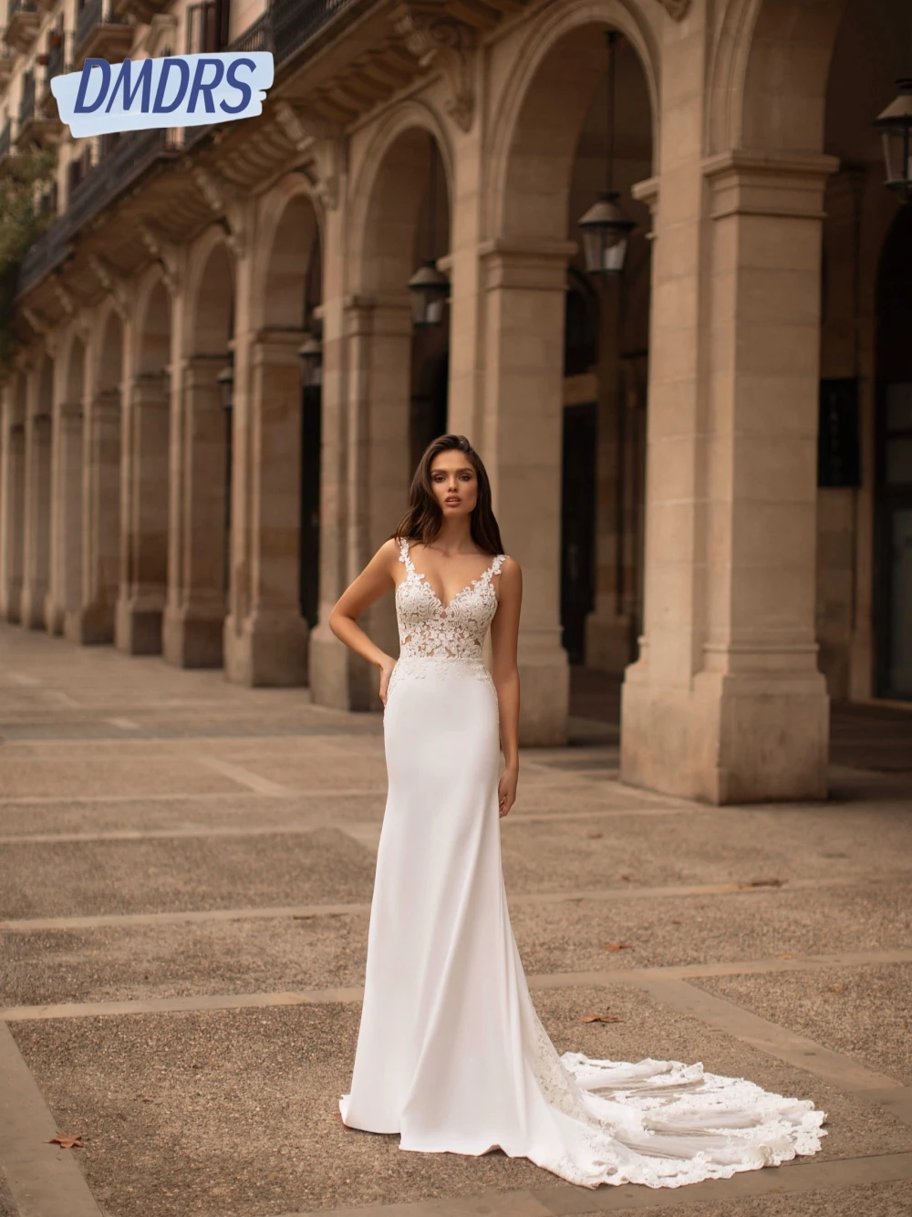 Graceful Satin Lace Wedding Dress 2025 Backless Simple Mermaid Dress For Bride Classy V Neck Bridal Gown Customized Women Wear
Graceful Satin Lace Wedding Dress 2025 Backless Simple Mermaid Dress For Bride Classy V Neck Bridal Gown Customized Women Wear