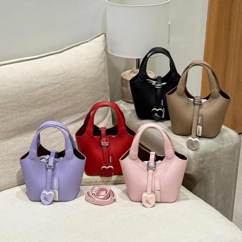 Luxury Purple Bag Famous Brand Bucket Bag For Women High Quality Pu Leather Crossbody Shoulder Bag Mini Small Commuting Tote
Luxury Purple Bag Famous Brand Bucket Bag For Women High Quality Pu Leather Crossbody Shoulder Bag Mini Small Commuting Tote
