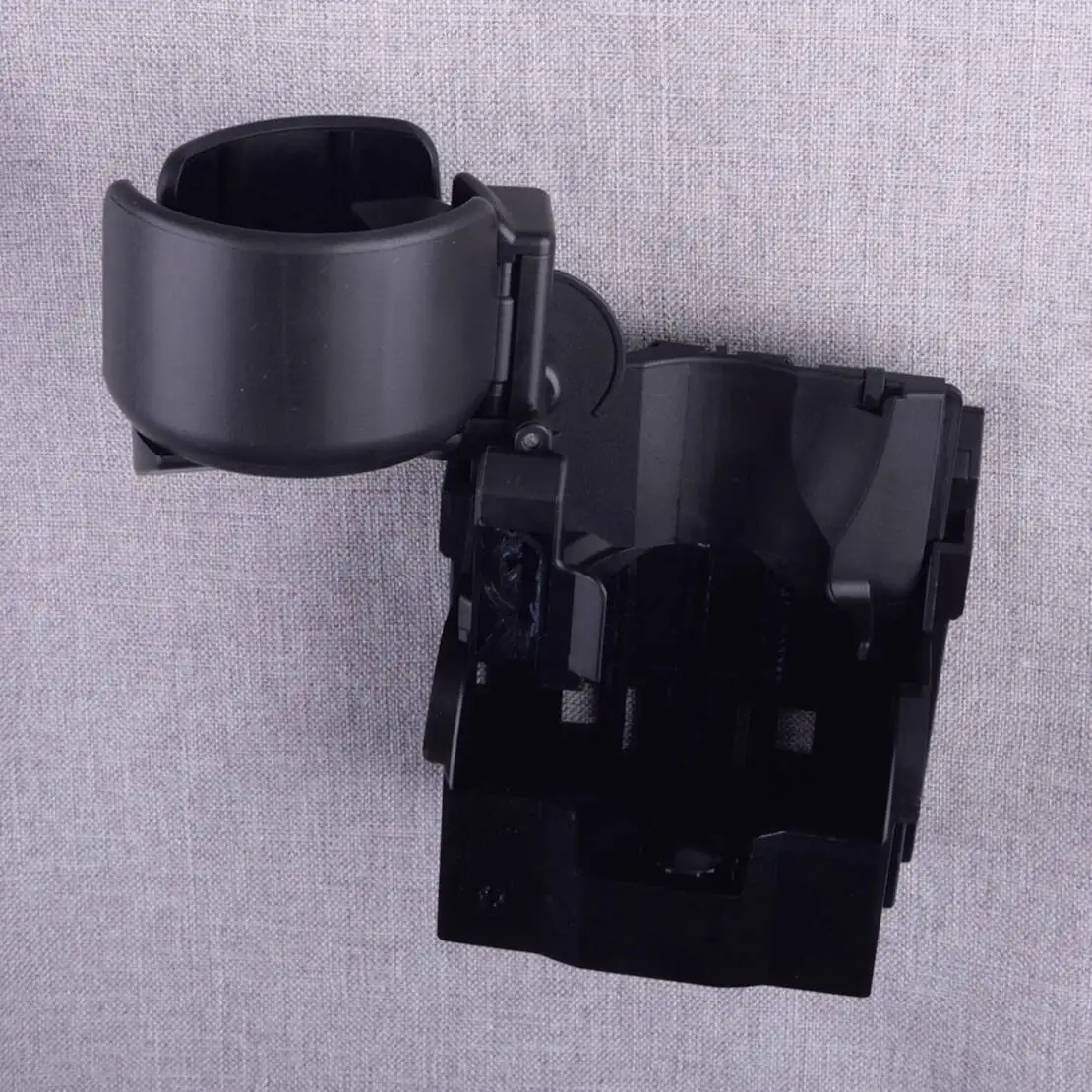 2206800014 93733061001 Center Console Drink Cup Holder Fit for Benz S Class W220 1998-2005 W221 2005-2013
2206800014 93733061001 Center Console Drink Cup Holder Fit for Benz S Class W220 1998-2005 W221 2005-2013