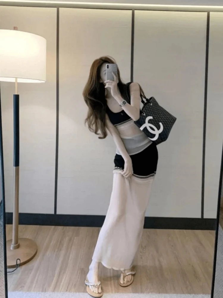 Summer New Fashion Korean Style Color Block Pure Desire Waist-Cinching Top Women's Slimming Half-body Skirt Versatile Set
Summer New Fashion Korean Style Color Block Pure Desire Waist-Cinching Top Women's Slimming Half-body Skirt Versatile Set
