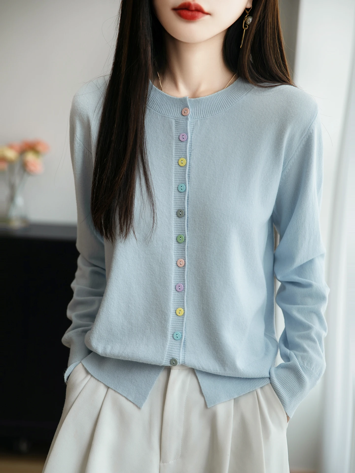 Свободный женский вязаный открытый кардиган, цветной синий свитер, модная верхняя одежда, повседневная одежда с длинным светом, круглая мягкая ткань 
Свободный женский вязаный открытый кардиган, цветной синий свитер, модная верхняя одежда, повседневная одежда с длинным светом, круглая мягкая ткань