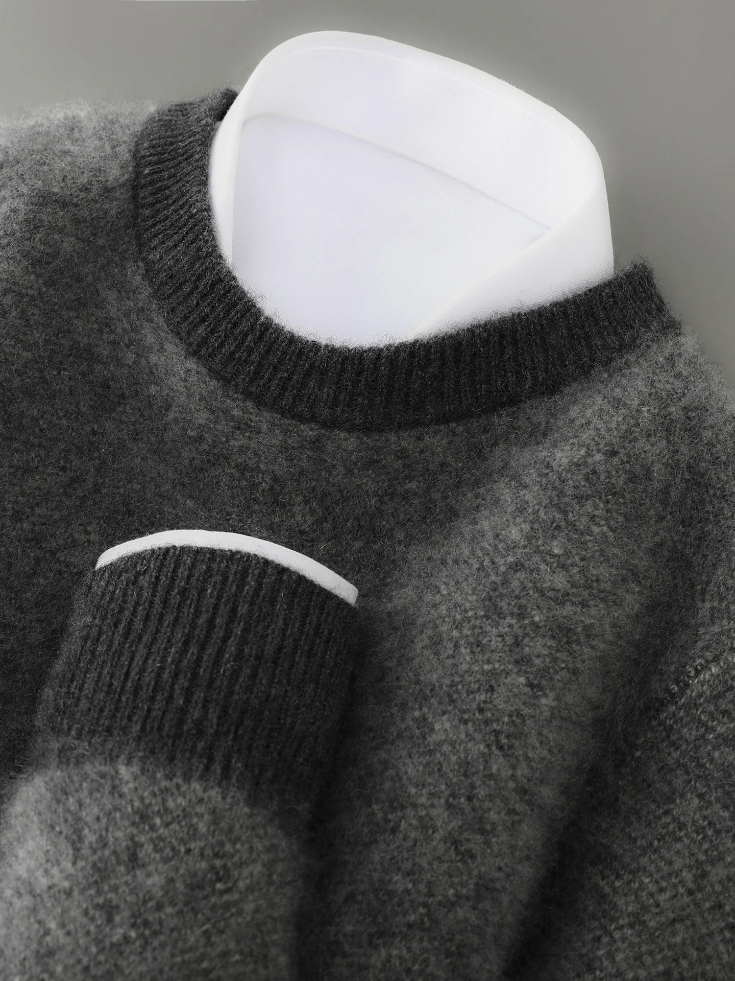 Thiened 00 Pure Wool Knitted Sweater round Ne Men's Sweater Color Blo Loose Winter Casual Comfortable Warm Wool Camere
Thiened 00 Pure Wool Knitted Sweater round Ne Men's Sweater Color Blo Loose Winter Casual Comfortable Warm Wool Camere