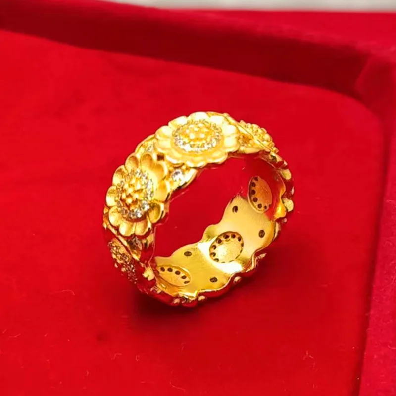 2026 Elegant Daisy Rhinestone Inlaid Alloy Ancient Craft Matte Imitation Sand Gold Wedding Couple Rings For Women Men Fashion Je
2026 Elegant Daisy Rhinestone Inlaid Alloy Ancient Craft Matte Imitation Sand Gold Wedding Couple Rings For Women Men Fashion Je