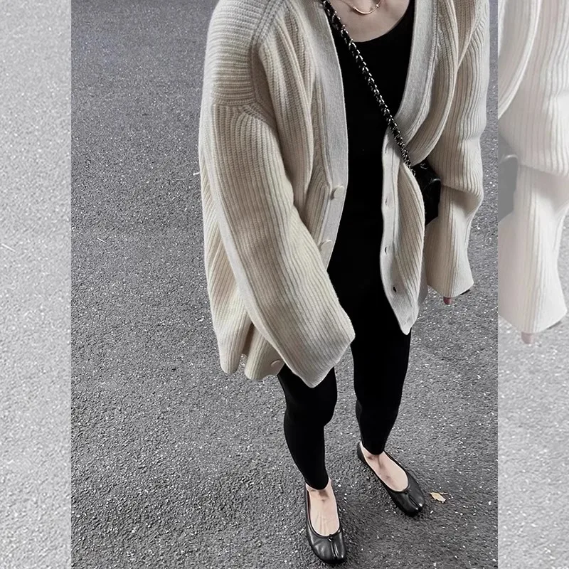 Кардиган средней длины, женский свитер из 100% кашемира, утепленный и свободный вязаный свитер, куртка на осень и зиму
Кардиган средней длины, женский свитер из 100% кашемира, утепленный и свободный вязаный свитер, куртка на осень и зиму