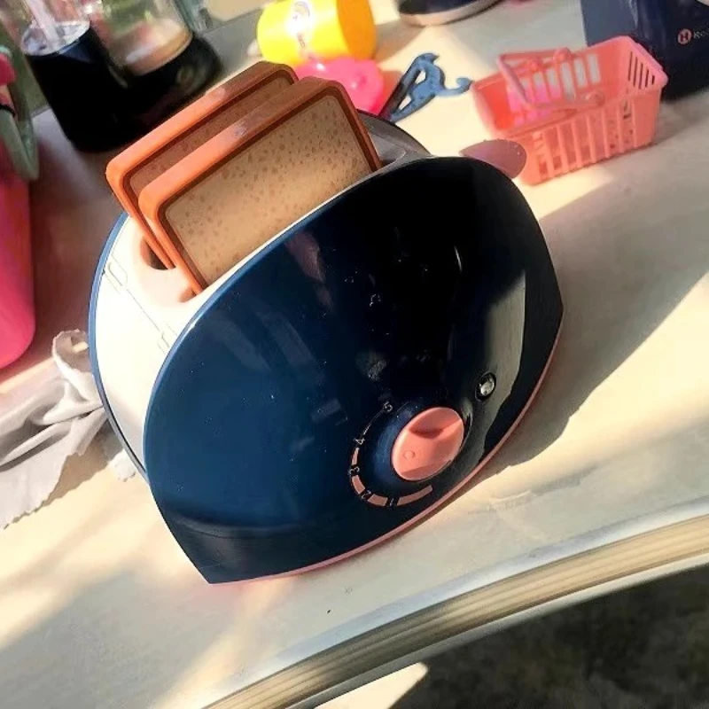 Мини-детский игровой домик — с электроподсветкой и имитацией приборов (стиральная машина/соковыжималка/кофеварка), вдохновляет ролевую игру
Мини-детский игровой домик — с электроподсветкой и имитацией приборов (стиральная машина/соковыжималка/кофеварка), вдохновляет ролевую игру