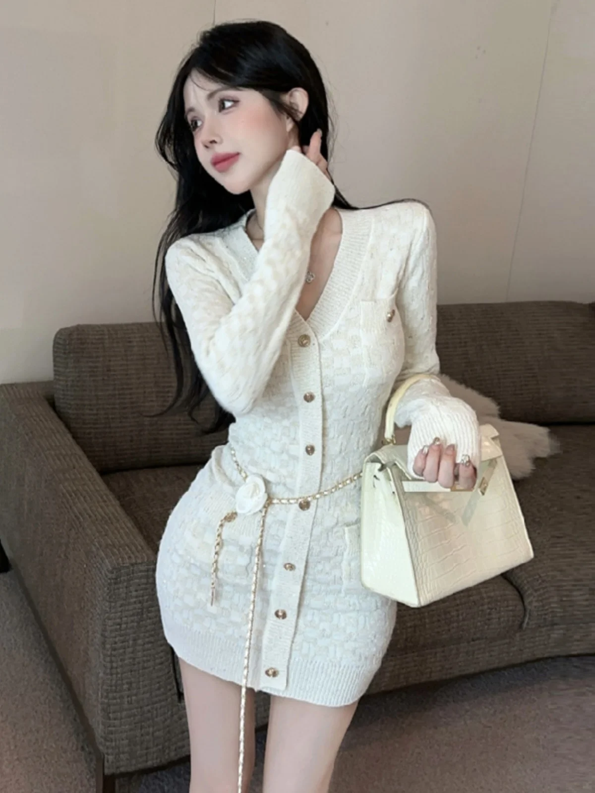 Сексуальная металлическая трикотажная юбка на одной пуговице с высокой талией, облегающая юбка-свитер с запахом, модная юбка Pure Desire Sle
Сексуальная металлическая трикотажная юбка на одной пуговице с высокой талией, облегающая юбка-свитер с запахом, модная юбка Pure Desire Sle