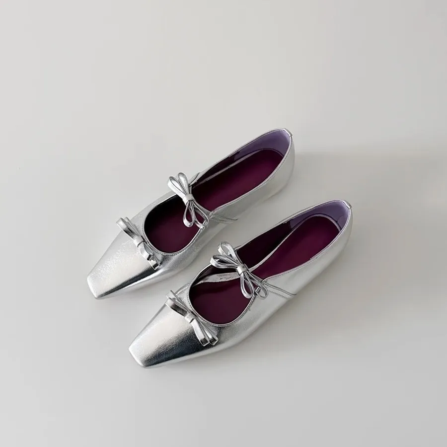 Regal Silver Ballet Flats with Exquisite Bow Embellishments - Sumptuous, Trend - Defining, and Highly Sought
Regal Silver Ballet Flats with Exquisite Bow Embellishments - Sumptuous, Trend - Defining, and Highly Sought