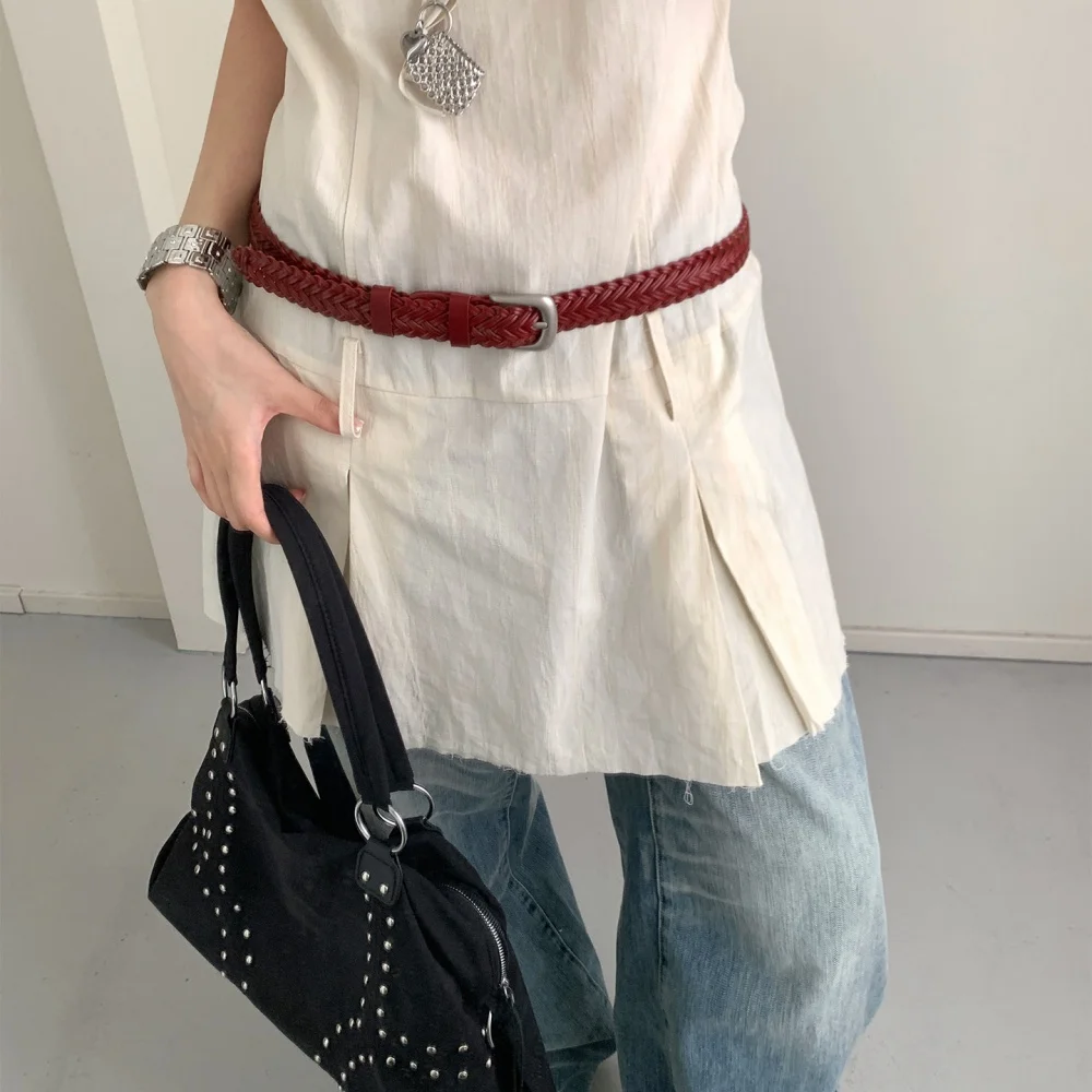 American retro handmade woven non perforated waist belt women's high-end feel paired with jeans skirt decoration accessories
American retro handmade woven non perforated waist belt women's high-end feel paired with jeans skirt decoration accessories