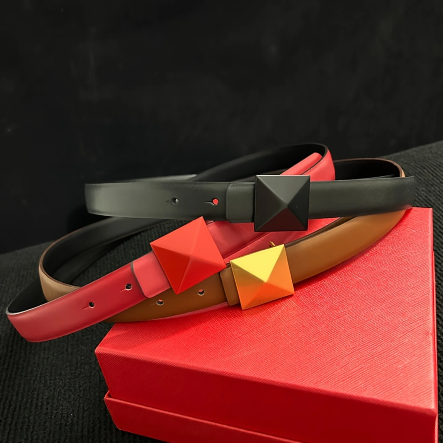 Casual Vintage Style Metal Buckle Belt Trendy Versatile Simple Pu Leather Thin Belts Jeans Dress Pant Accessories For Women
Casual Vintage Style Metal Buckle Belt Trendy Versatile Simple Pu Leather Thin Belts Jeans Dress Pant Accessories For Women