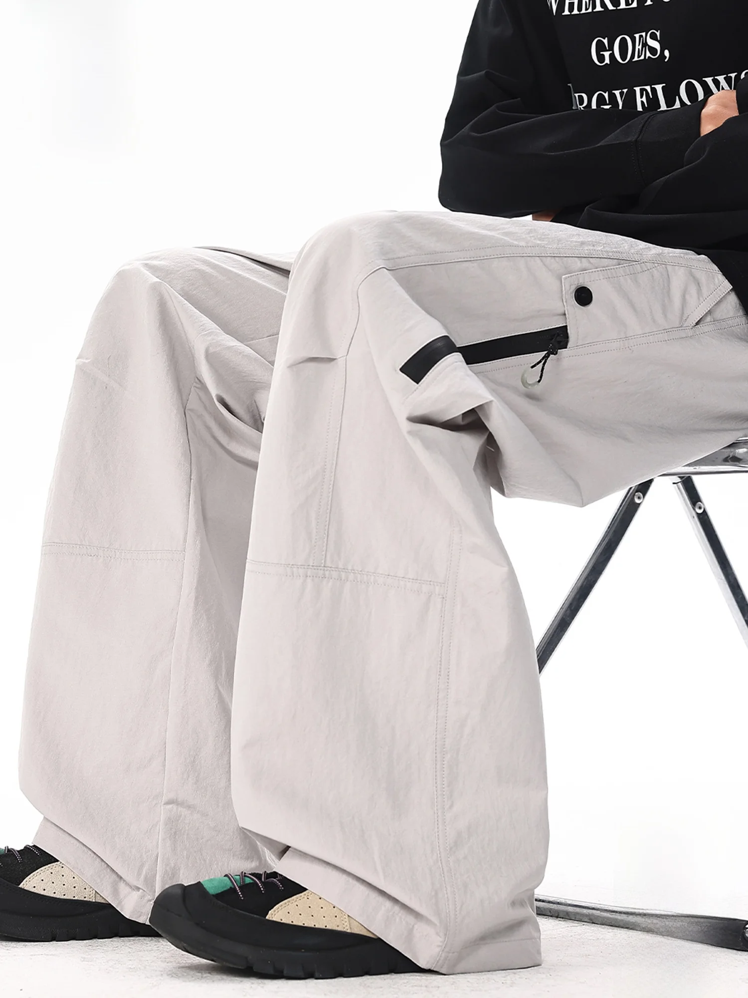 Мужские повседневные свободные брюки Paul Frank с прямыми штанинами, весенняя новинка, для активного отдыха, рабочие брюки, функциональные, с широкими штанинами, модель Large Mouth Monkey
Мужские повседневные свободные брюки Paul Frank с прямыми штанинами, весенняя новинка, для активного отдыха, рабочие брюки, функциональные, с широкими штанинами, модель Large Mouth Monkey