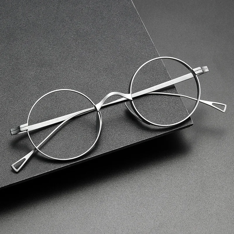 Japanese Ultra-Light Pure Titanium Glasses Frame Men And Women Retro Round Small Frame Myopia Prescription EyeGlasses Frame
Japanese Ultra-Light Pure Titanium Glasses Frame Men And Women Retro Round Small Frame Myopia Prescription EyeGlasses Frame