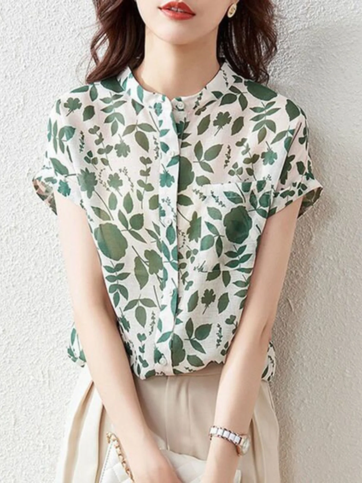 Women's ort Sve Chiffon irt Floral Print Summer Thin Faionable Small Top Sweet Sle round Ne Button Closure
Women's ort Sve Chiffon irt Floral Print Summer Thin Faionable Small Top Sweet Sle round Ne Button Closure