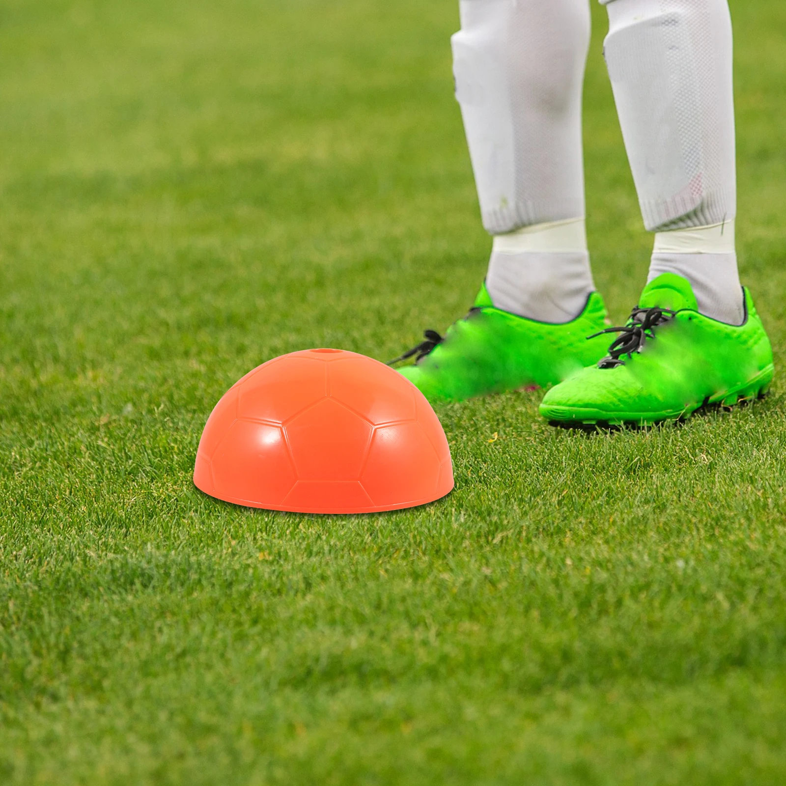 4pcs Football Bright Color PE Discs Bright Color Soccer Cones for Sports Soccer Training Marker Agility Drills Equipment
4pcs Football Bright Color PE Discs Bright Color Soccer Cones for Sports Soccer Training Marker Agility Drills Equipment