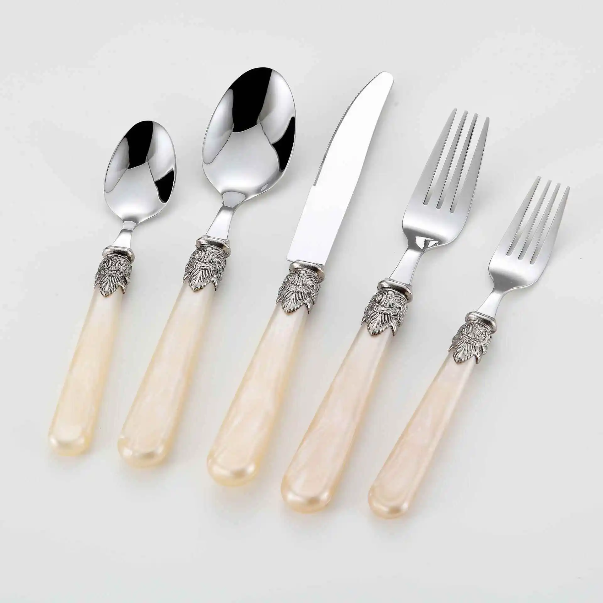 High-End Acrylic Handle Stainless Steel 304 Dining Utensils Set Elegant Western Cutlery Dishwasher Safe Handmade Kitchen Tools
High-End Acrylic Handle Stainless Steel 304 Dining Utensils Set Elegant Western Cutlery Dishwasher Safe Handmade Kitchen Tools