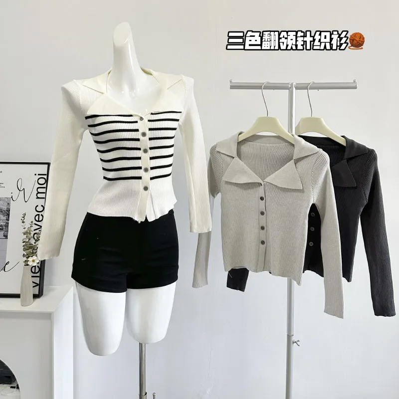 Y2K Striped Slim-fit Sweater Autumn/winter Fashion Sexy Temperament Women's Cardigan Sweater Long-sleeved Lapel Sweater
Y2K Striped Slim-fit Sweater Autumn/winter Fashion Sexy Temperament Women's Cardigan Sweater Long-sleeved Lapel Sweater