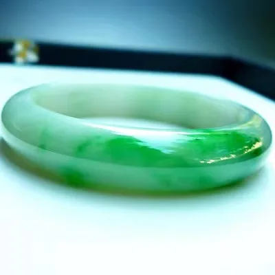 Natural Myanmar Jade Jade 54mm-62mm bracelet Princess jewelry bracelet send mom send girlfriend gift
Natural Myanmar Jade Jade 54mm-62mm bracelet Princess jewelry bracelet send mom send girlfriend gift