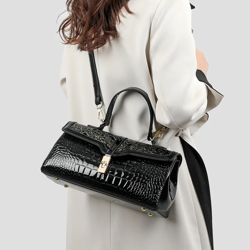 Large CapacityCrocodile Pattern Tote BagFashionableEuropean and American RetroHandbag High-endShoulder Messenger BagPurse
Large CapacityCrocodile Pattern Tote BagFashionableEuropean and American RetroHandbag High-endShoulder Messenger BagPurse