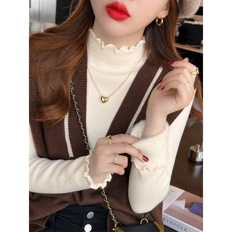 White Thickened Fleece Mid-Neck Base Shirt Women's Long Sleeve Half-High Collar Inner Wear for Autumn And Winter
White Thickened Fleece Mid-Neck Base Shirt Women's Long Sleeve Half-High Collar Inner Wear for Autumn And Winter